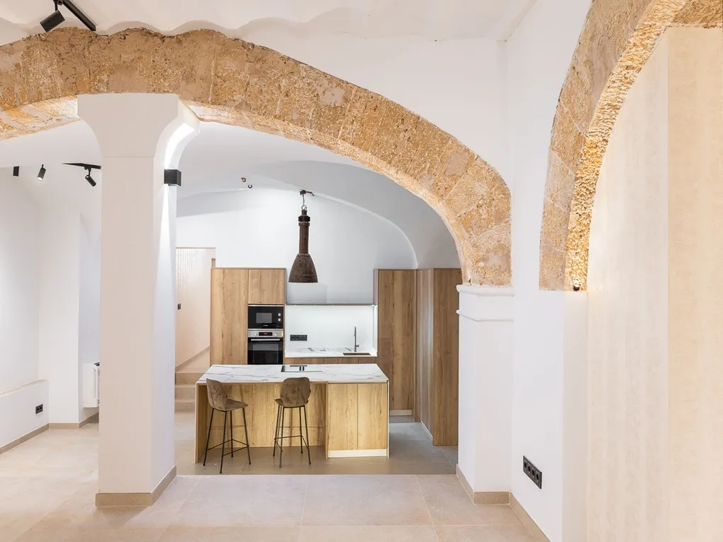 Exklusives, brandneues Erdgeschoss mit Außenbereich und privater Garage in einem historischen Palast - Santa Eulalia-5