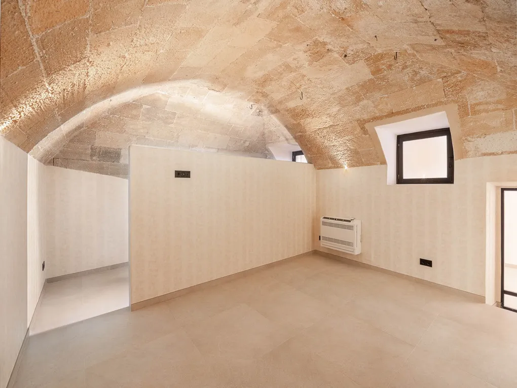 Exklusives, brandneues Erdgeschoss mit Außenbereich und privater Garage in einem historischen Palast - Santa Eulalia-6