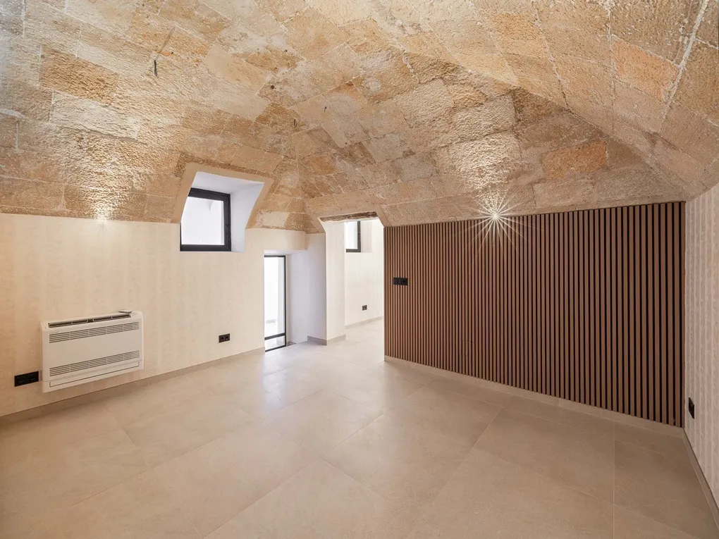 Exklusives, brandneues Erdgeschoss mit Außenbereich und privater Garage in einem historischen Palast - Santa Eulalia-9