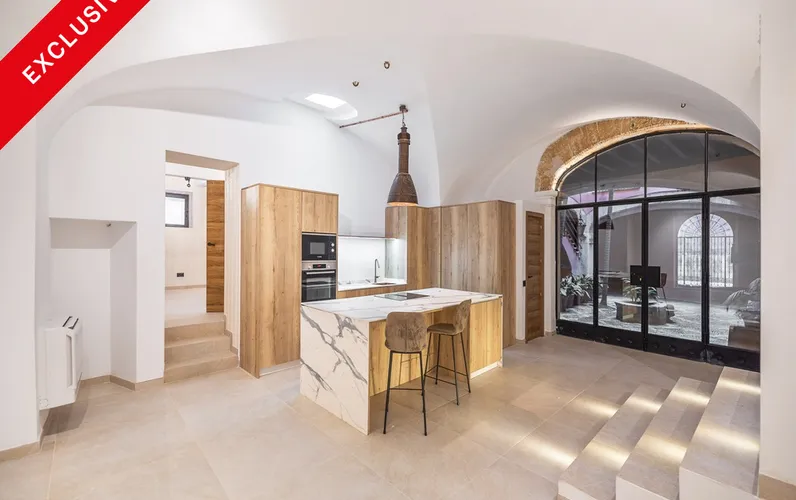 Exclusive brand new ground floor apartment with outdoor space in historic palace - Santa Eulalia
