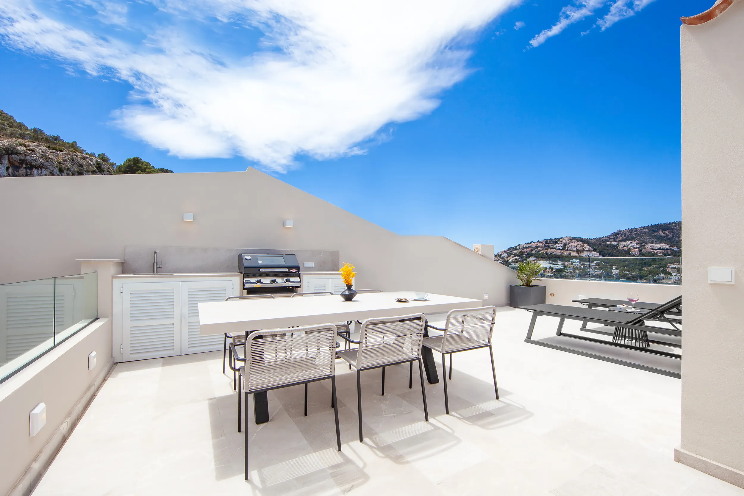 PORT BLANC – Casa adossada moderna amb estil mediterrani-7