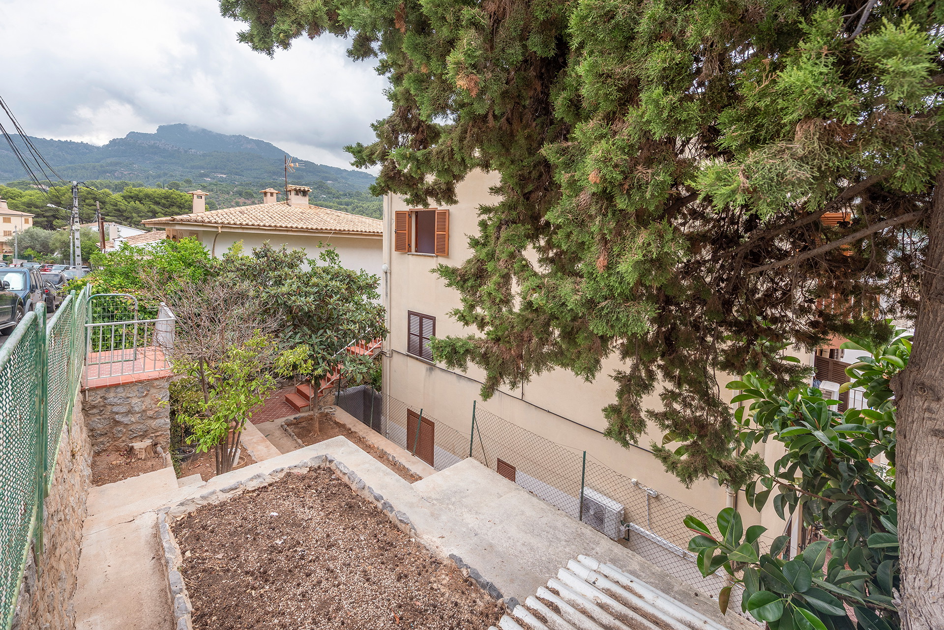 Apartment with outstanding potential in Port de Sóller-17
