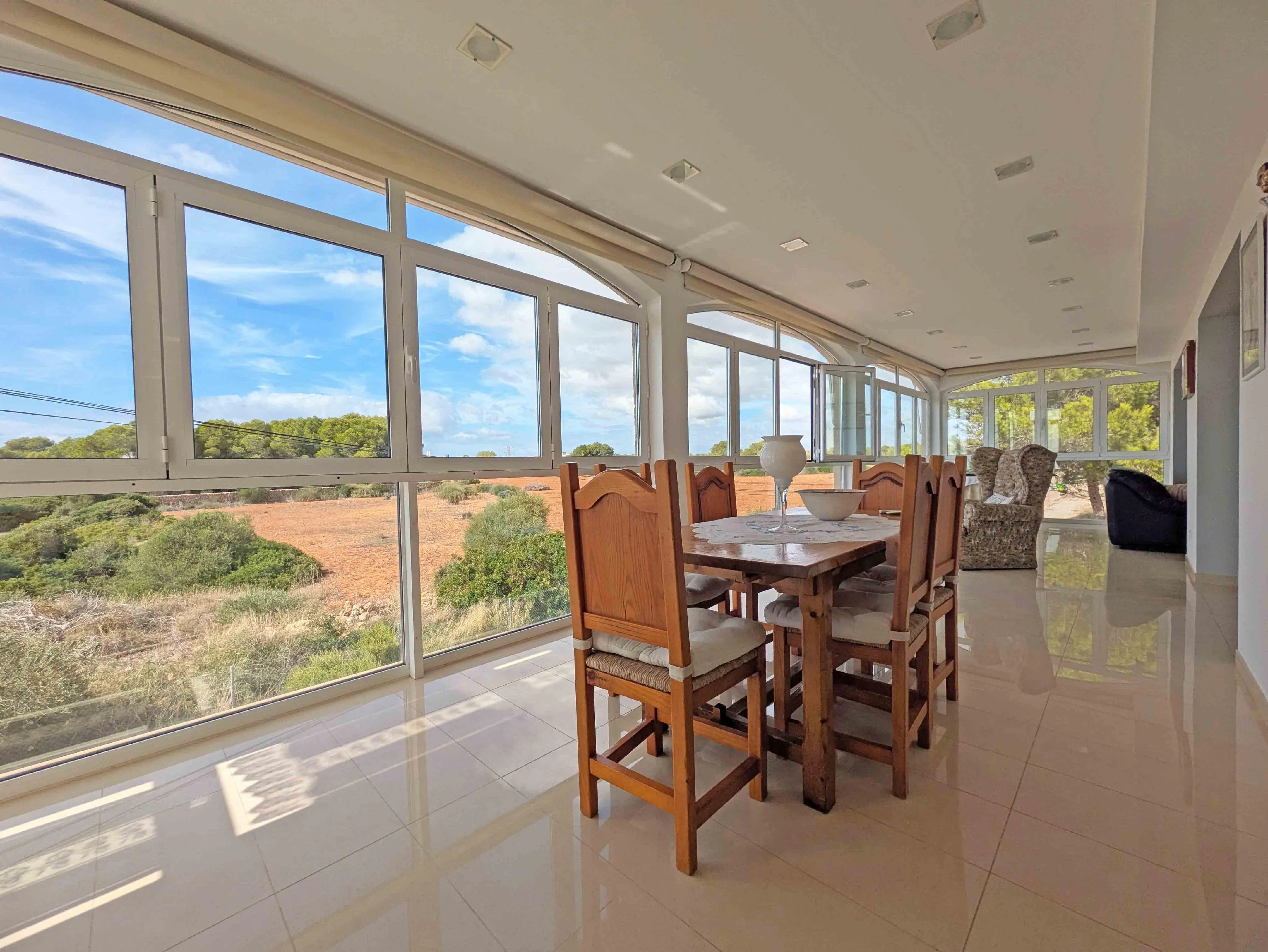 Apartment with sea view and direct beach location in S'Estanyol-18