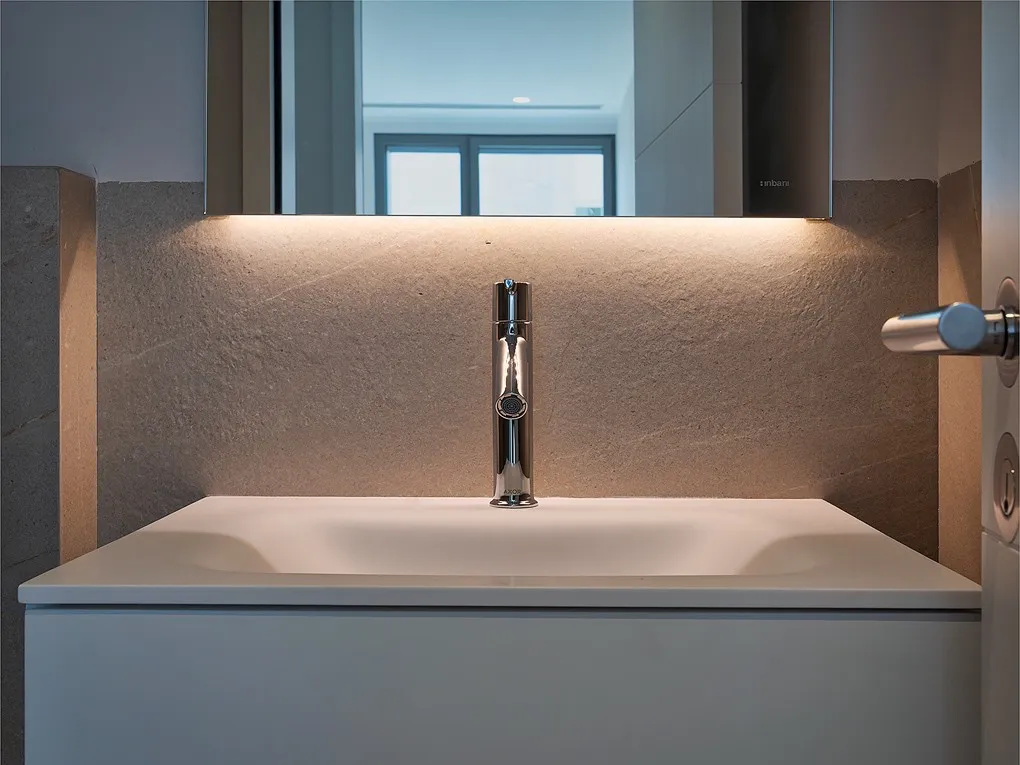 Indrukwekkend nieuw appartement met zeezicht aan de haven-9