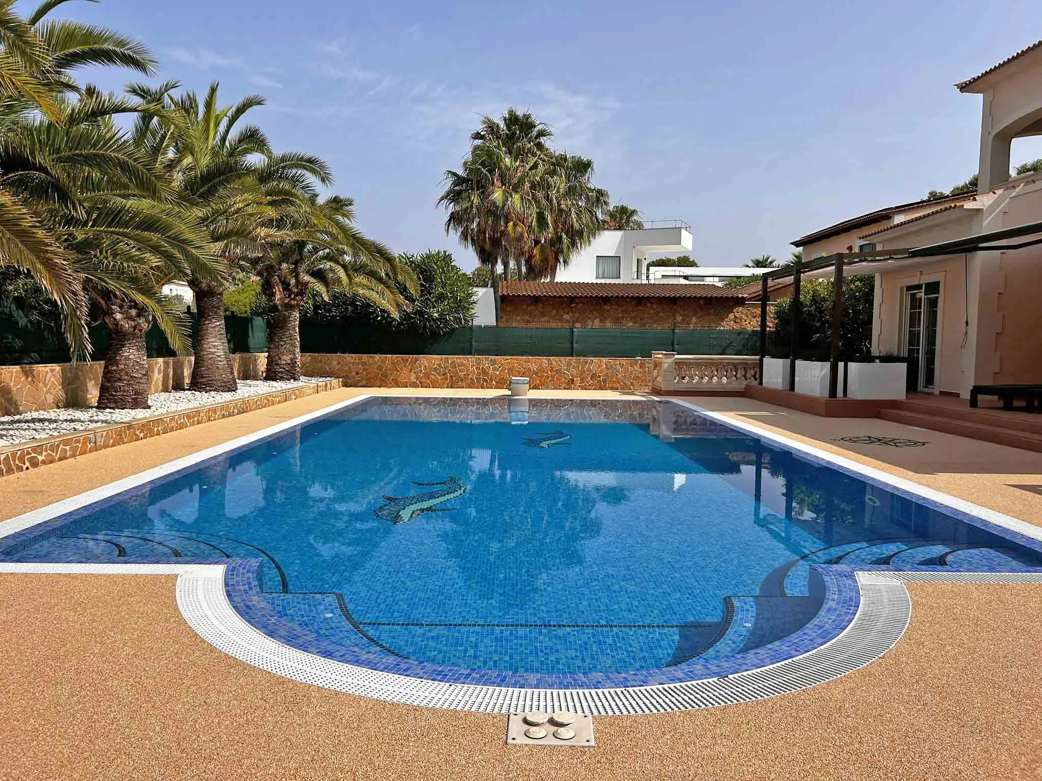 Enestående villa med havudsigt og stor pool-2