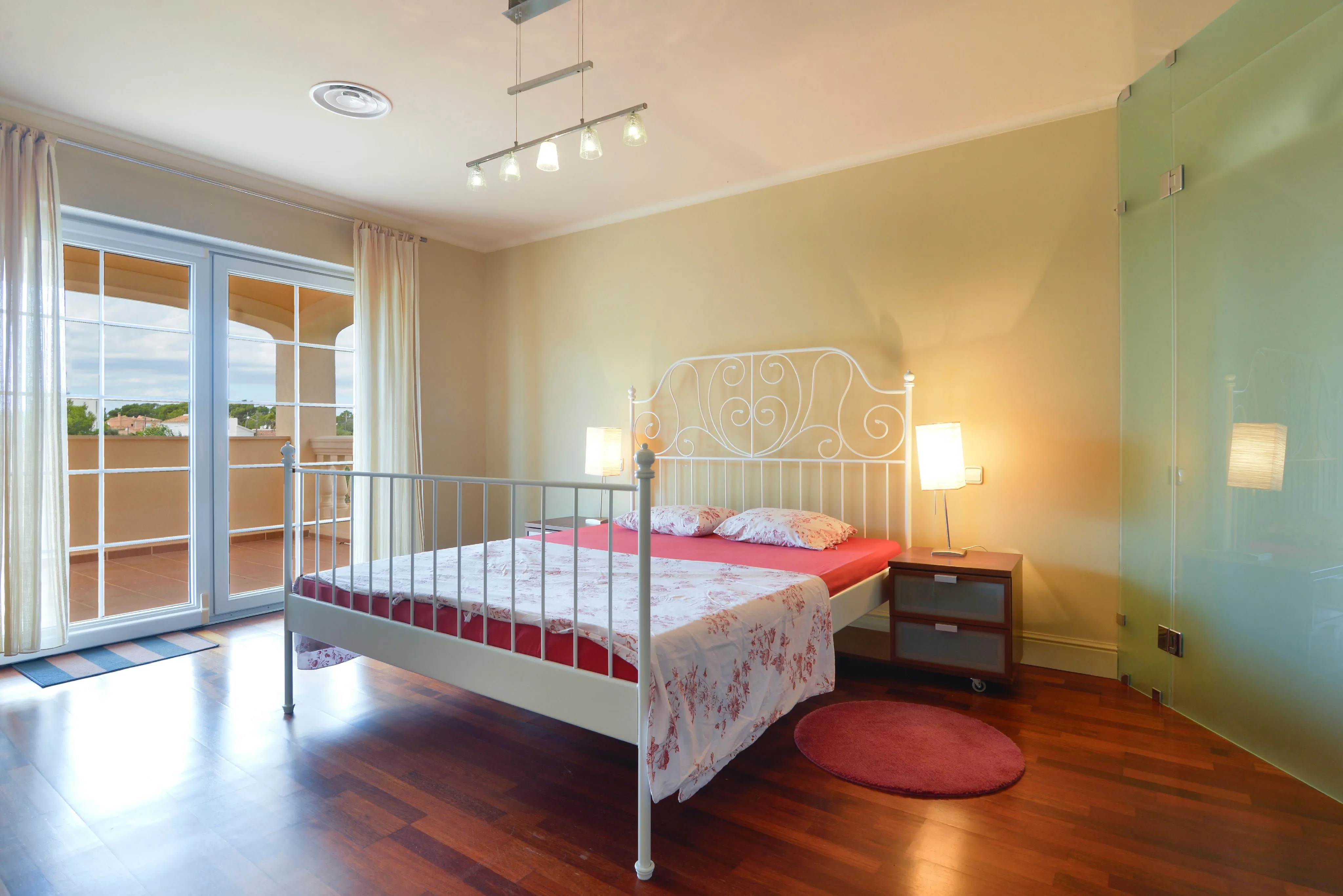 Fantàstic xalet amb vistes al mar i piscina-11