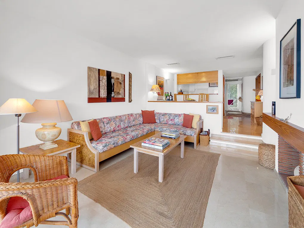 Sea view apartment in Camp de Mar-3