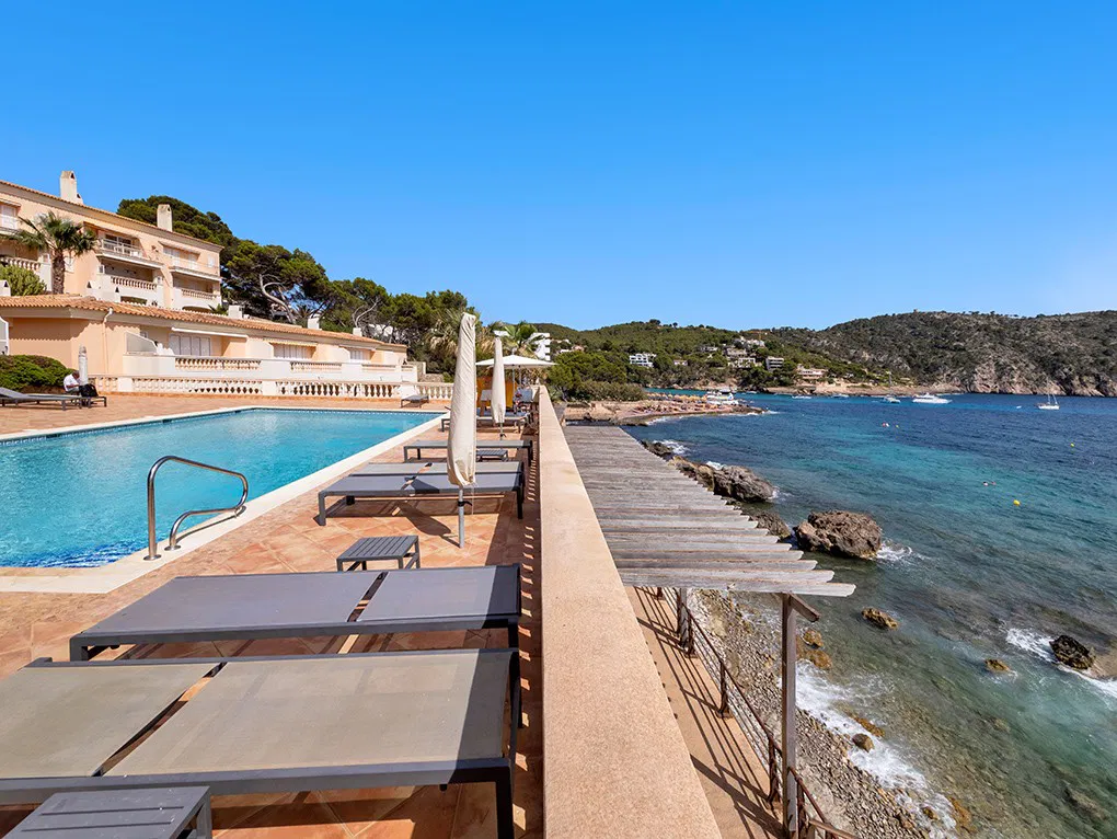 Sea view apartment in Camp de Mar-12