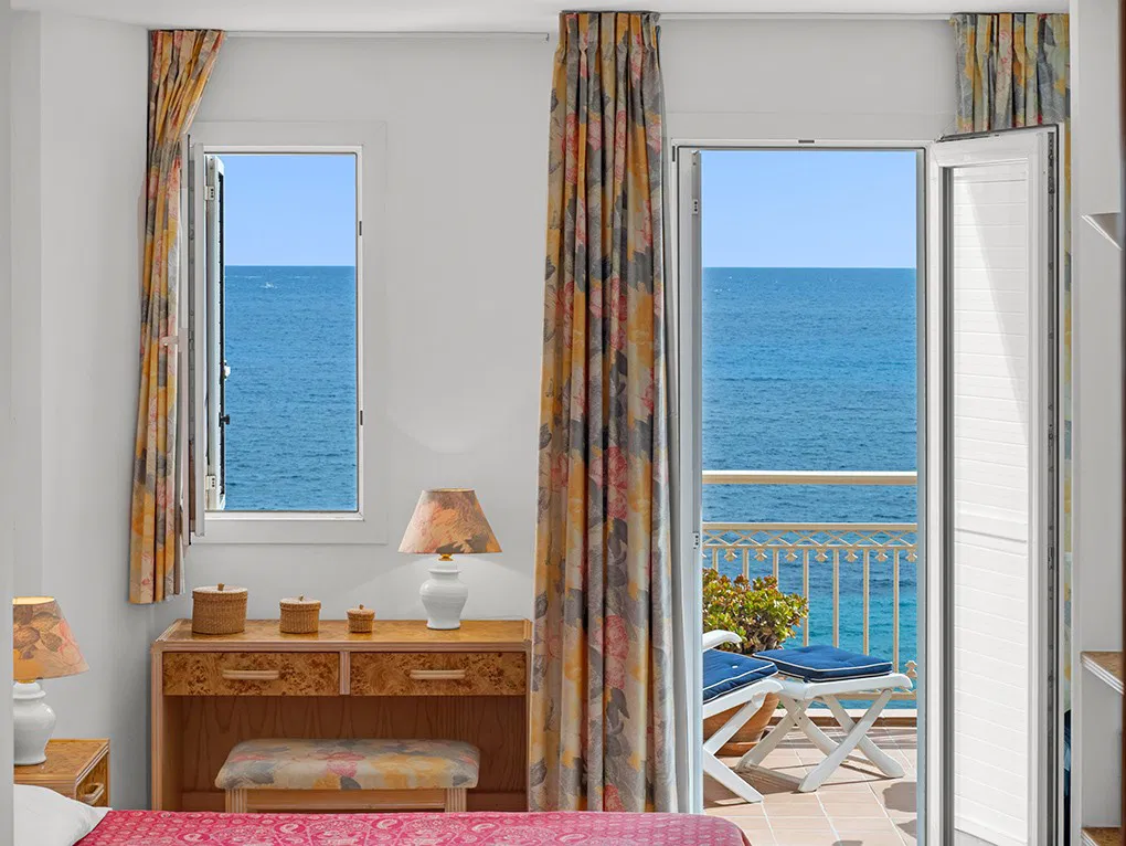 Sea view apartment in Camp de Mar-5