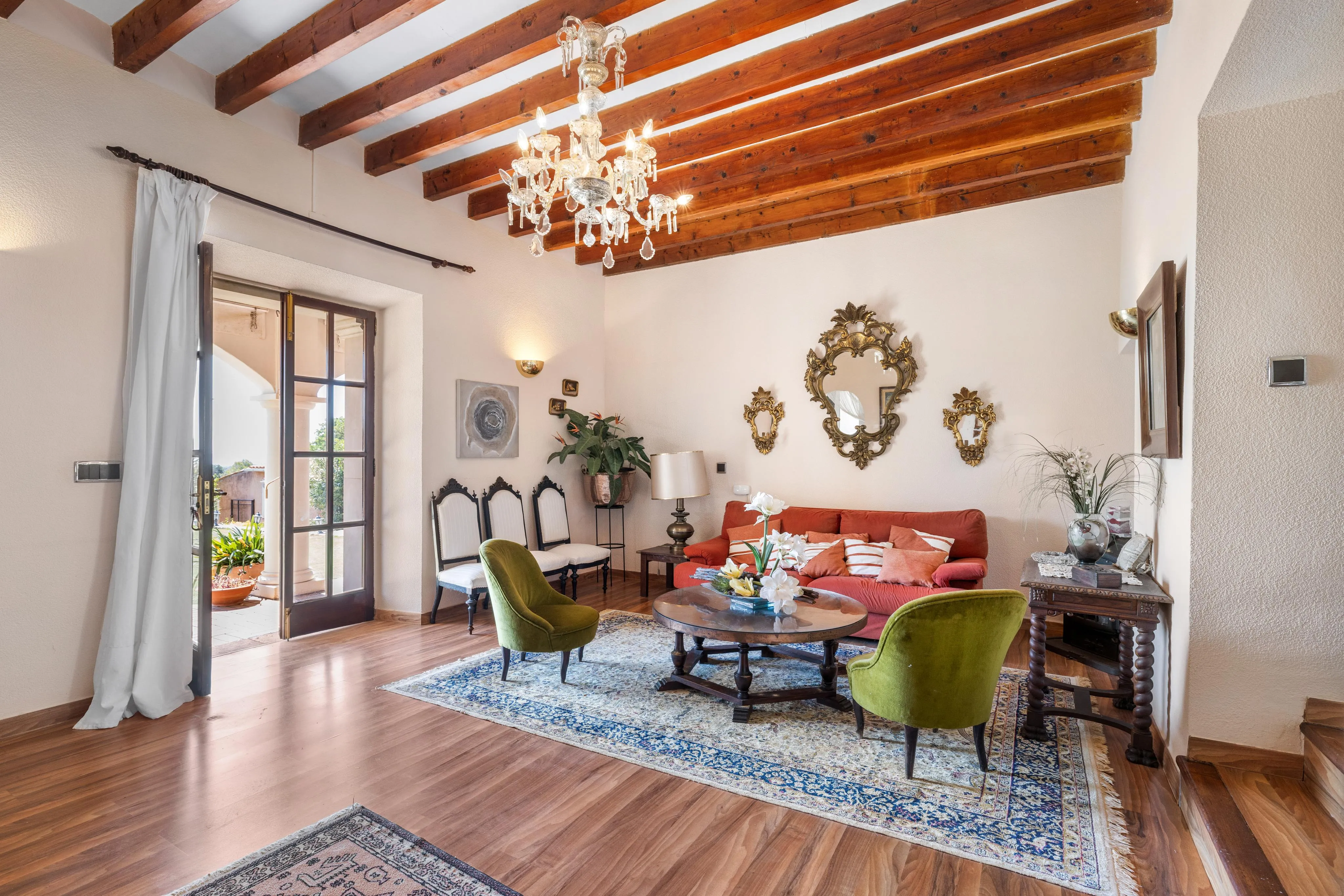 Exklusive mediterrane Villa mit viel Potenzial in Genova-8