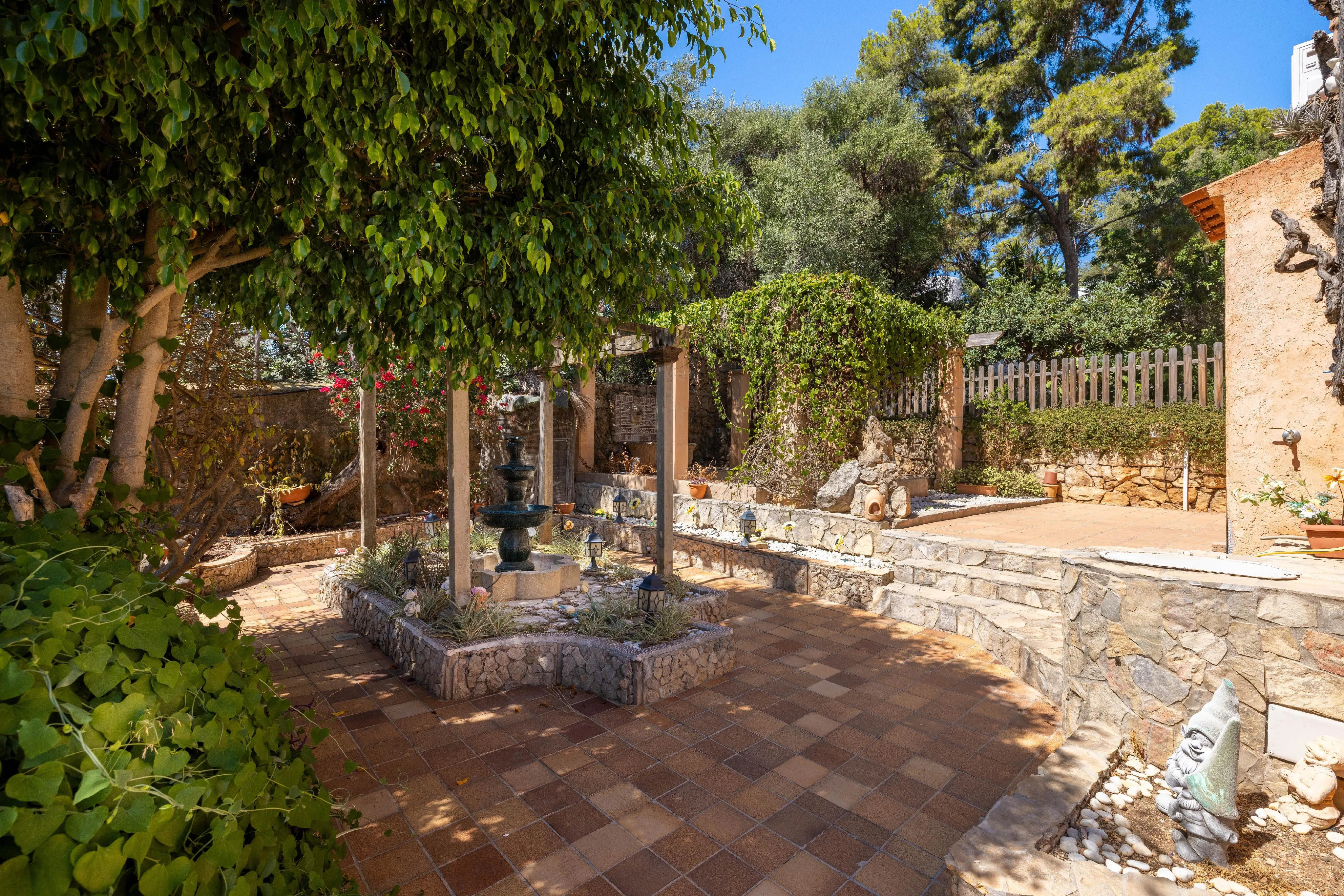 Эксклюзивная средиземноморская вилла с большим потенциалом в Генуе-4