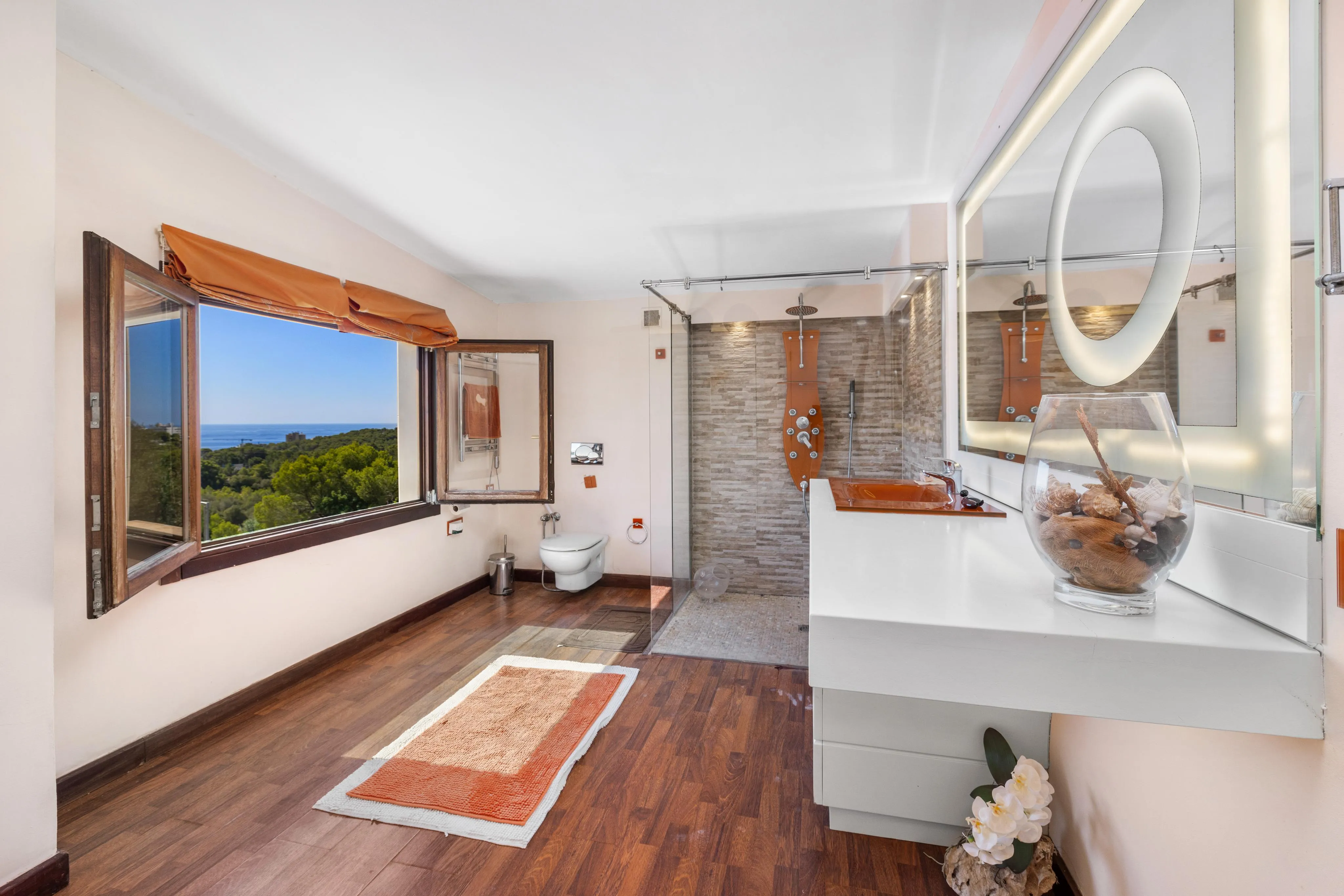 Exklusive mediterrane Villa mit viel Potenzial in Genova-16