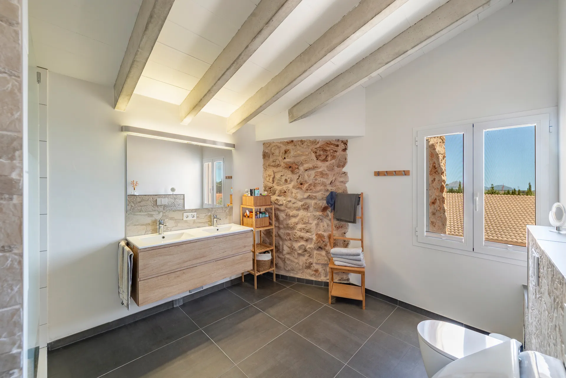 Mediterranes Landhaus mit Vermietungslizenz, Privatsphäre und Panoramablick im Norden Mallorcas-16