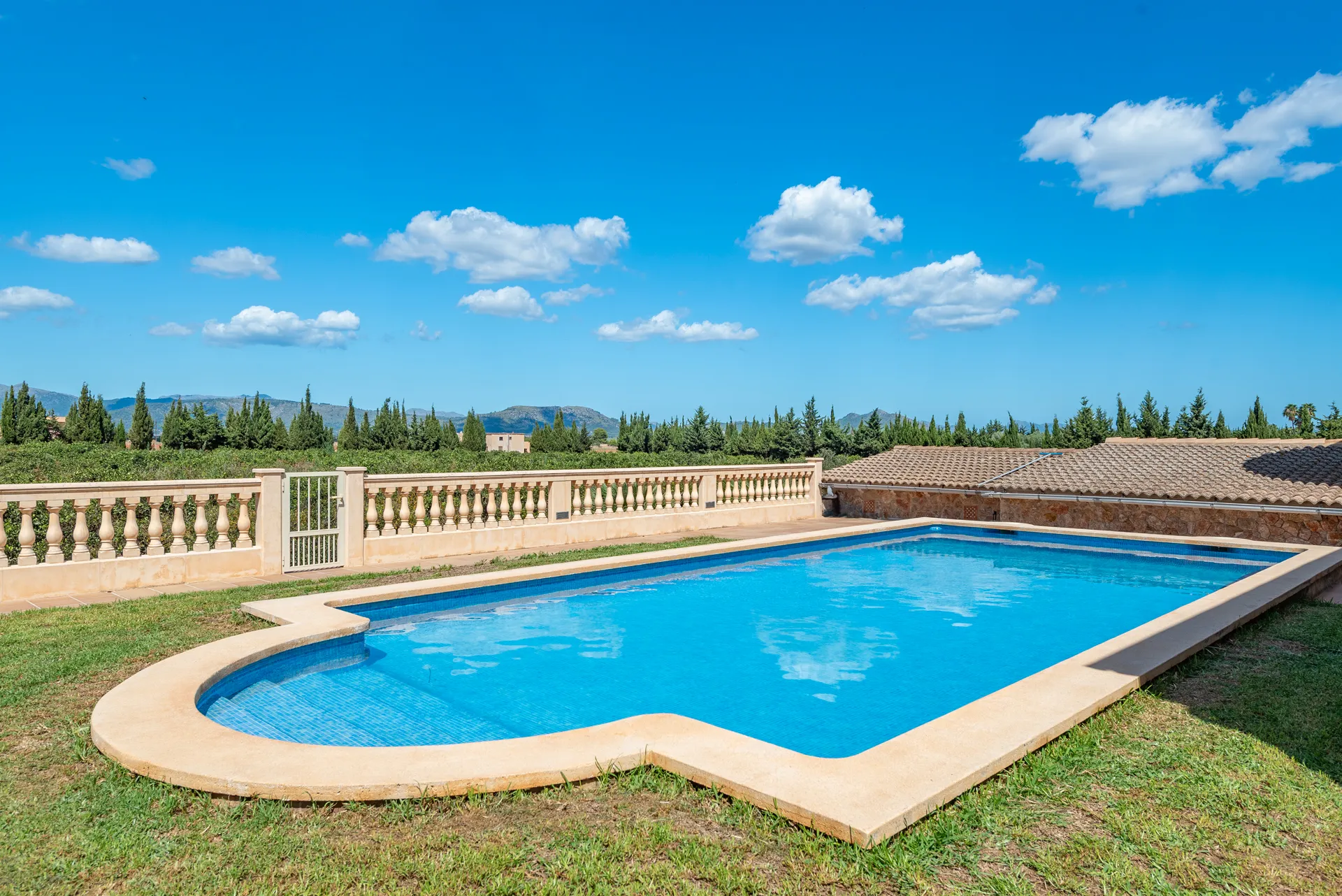 Mediterranes Landhaus mit Vermietungslizenz, Privatsphäre und Panoramablick im Norden Mallorcas-4