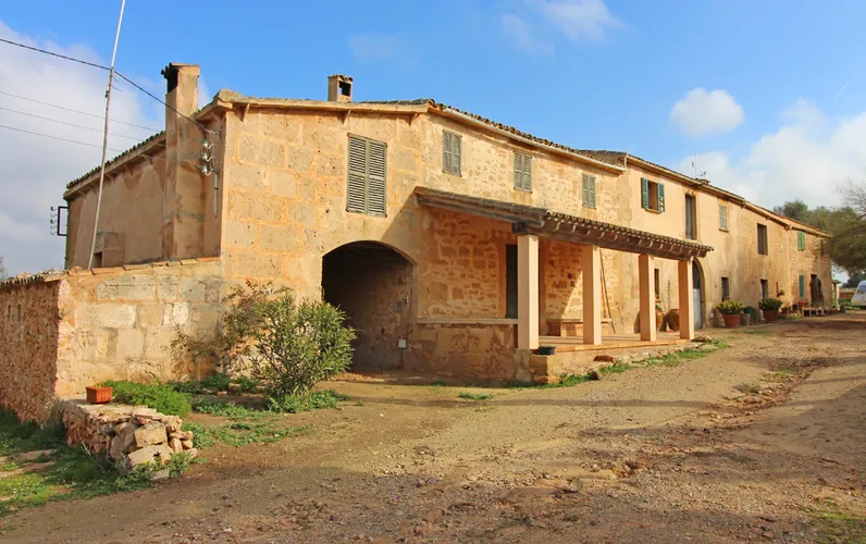Country house to refurbish in Llucmajor