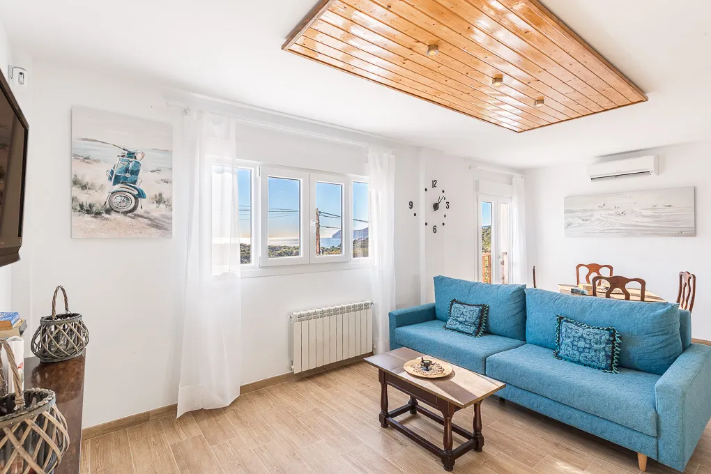 Modern house with sea view and rental license - between coast and nature park-8