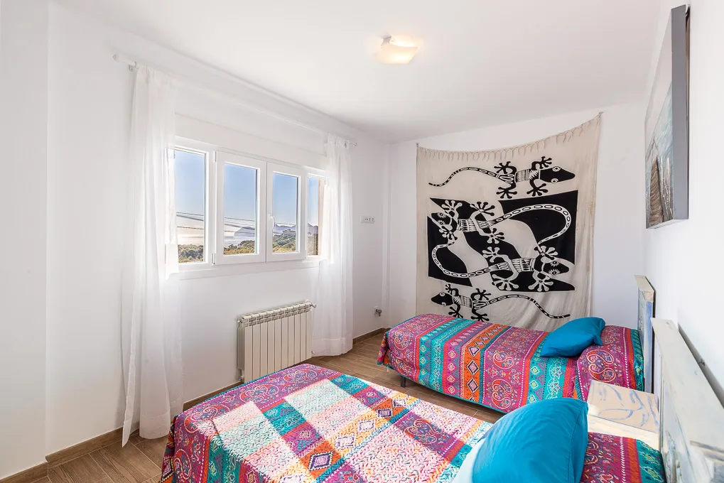 Modern house with sea view and rental license - between coast and nature park-12