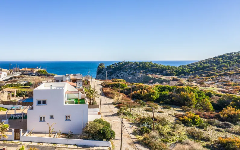 Modern house with sea view and rental license - between coast and nature park