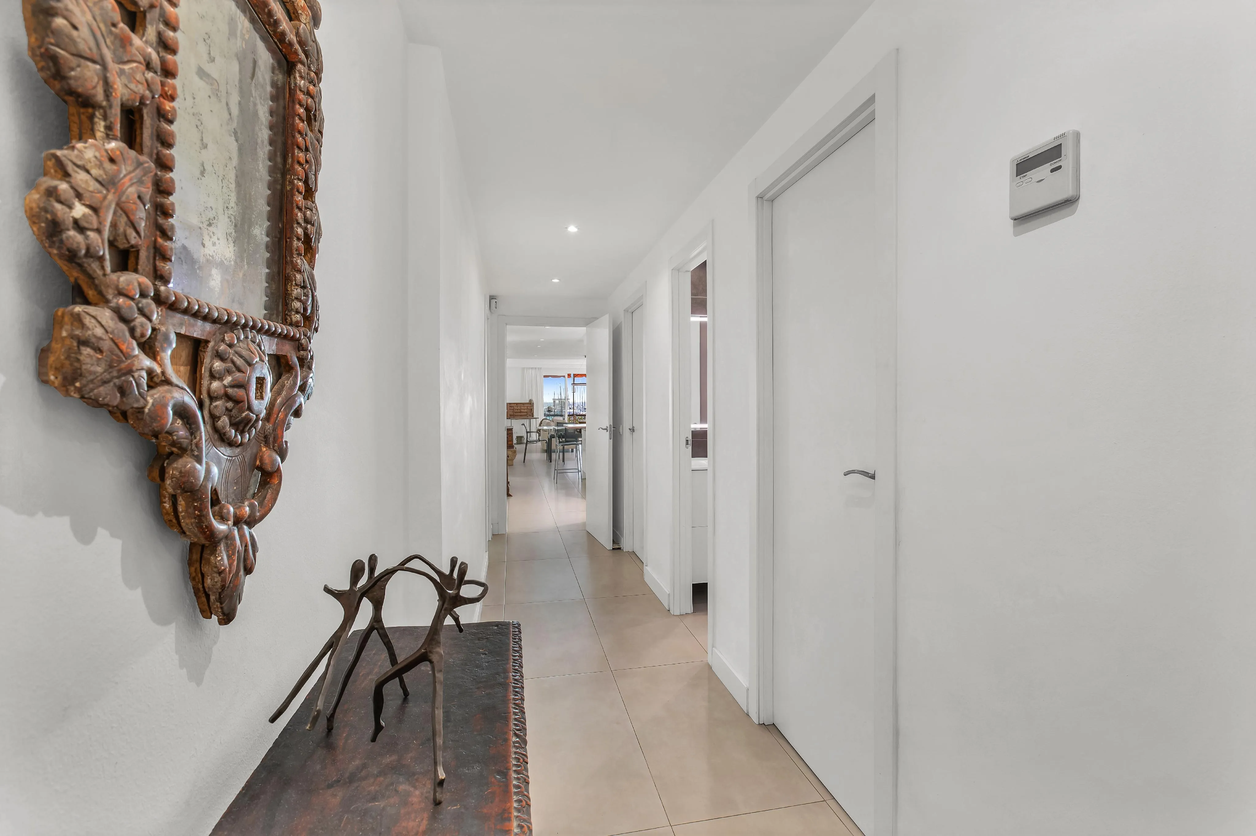 Przestronne i jasne mieszkanie z doskonałym widokiem na nadmorską promenadę-8