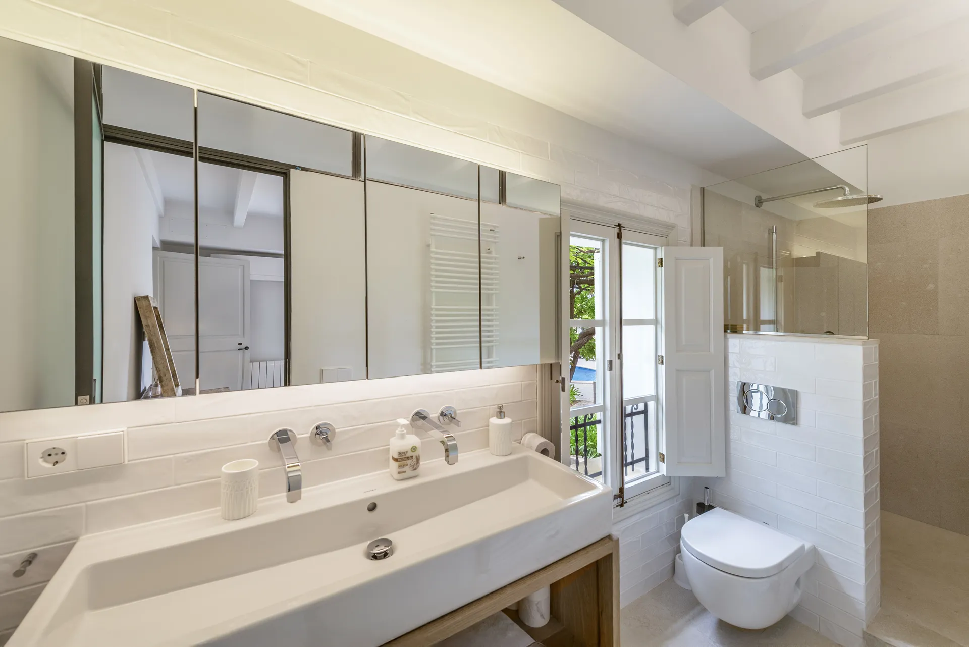 Smukt hus med pool - Korttidsleje-10