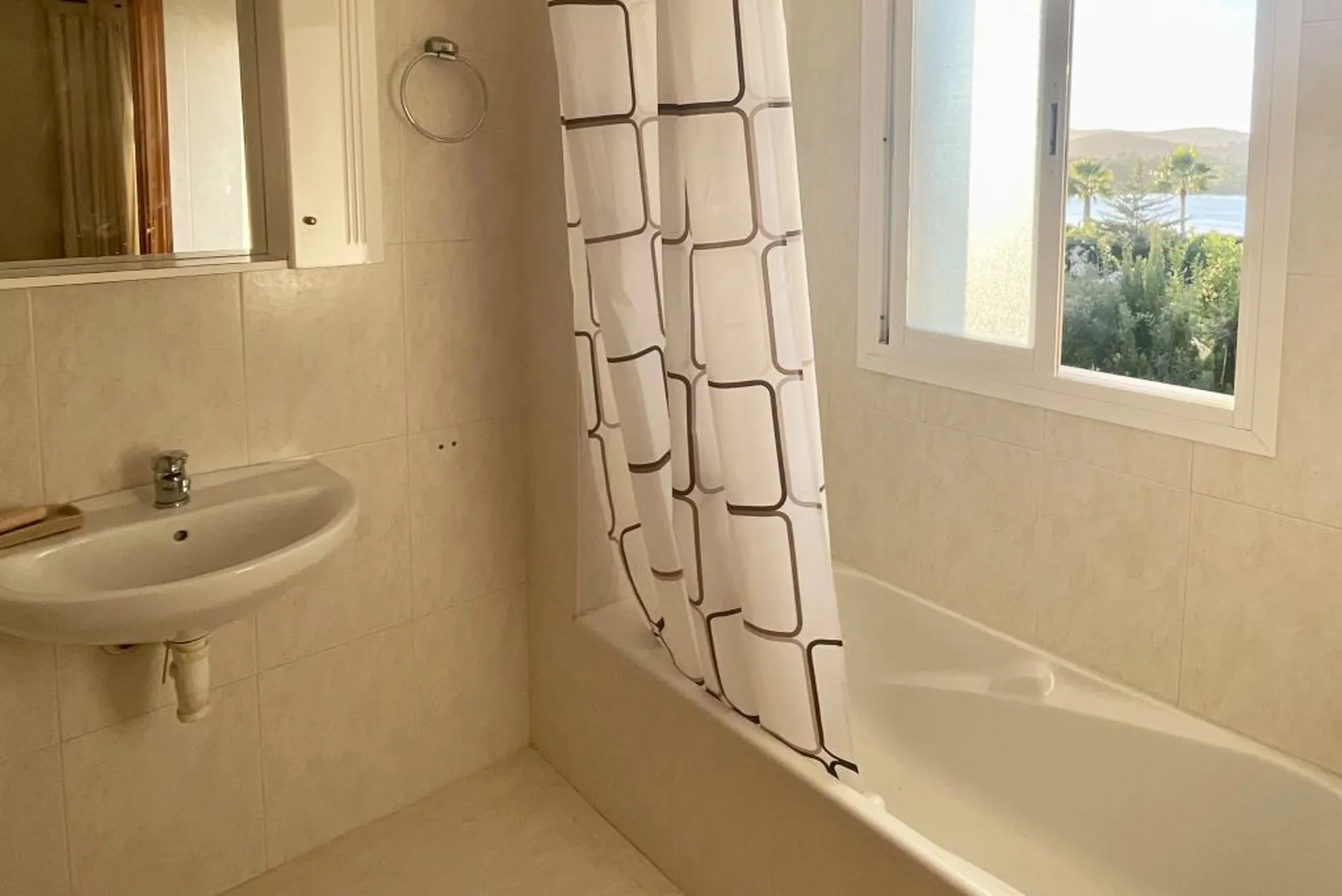 "Casa Llac" lange termijn verhuur in Puerto Alcudia-10