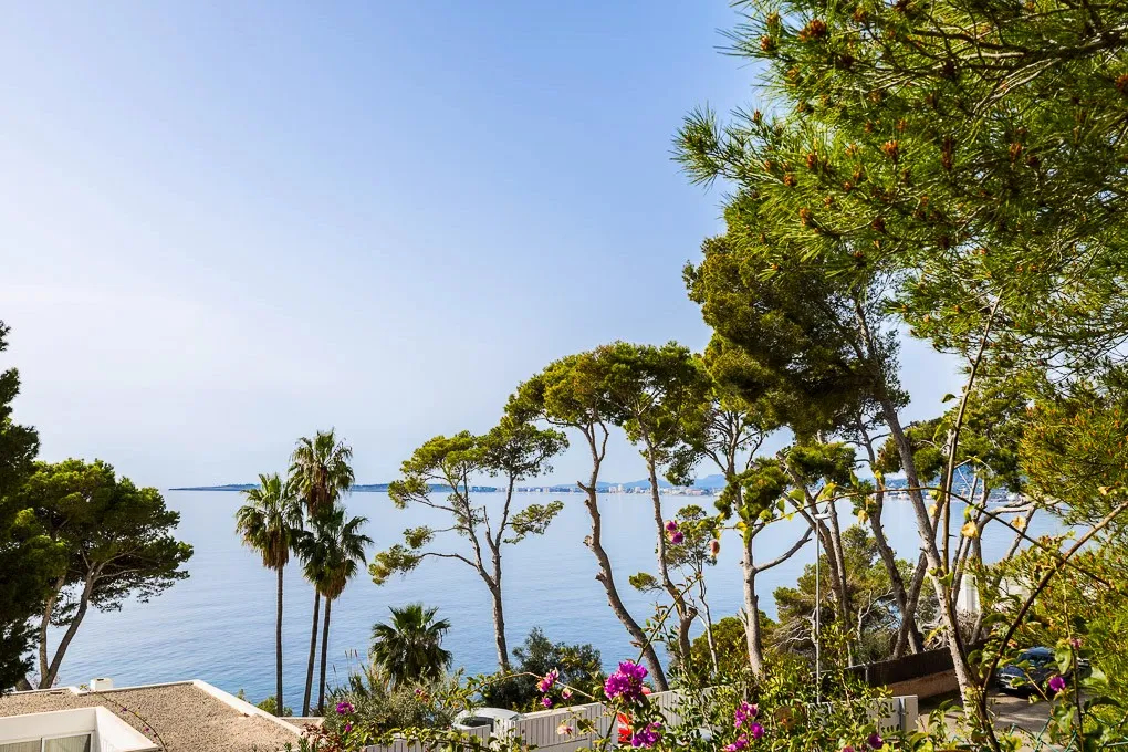 Chalet con vistas al mar y licencia ETV-9