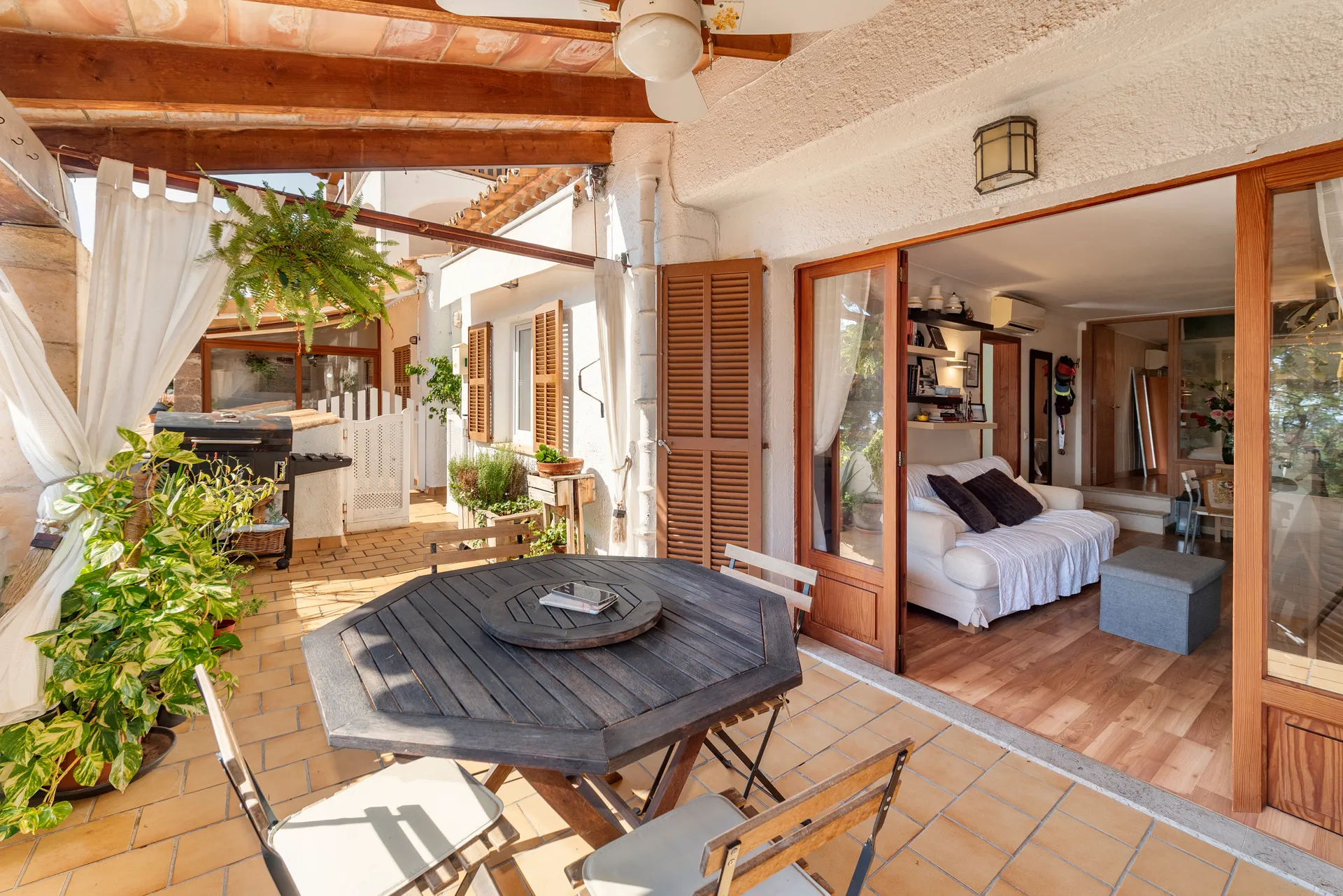 Appartement met garage en uitzicht op zee in Alcanada-3