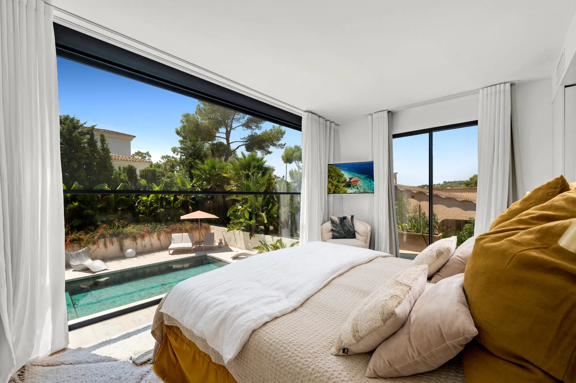 Villa familiar completamente renovada, un oasis de bienestar para los más exigentes-11