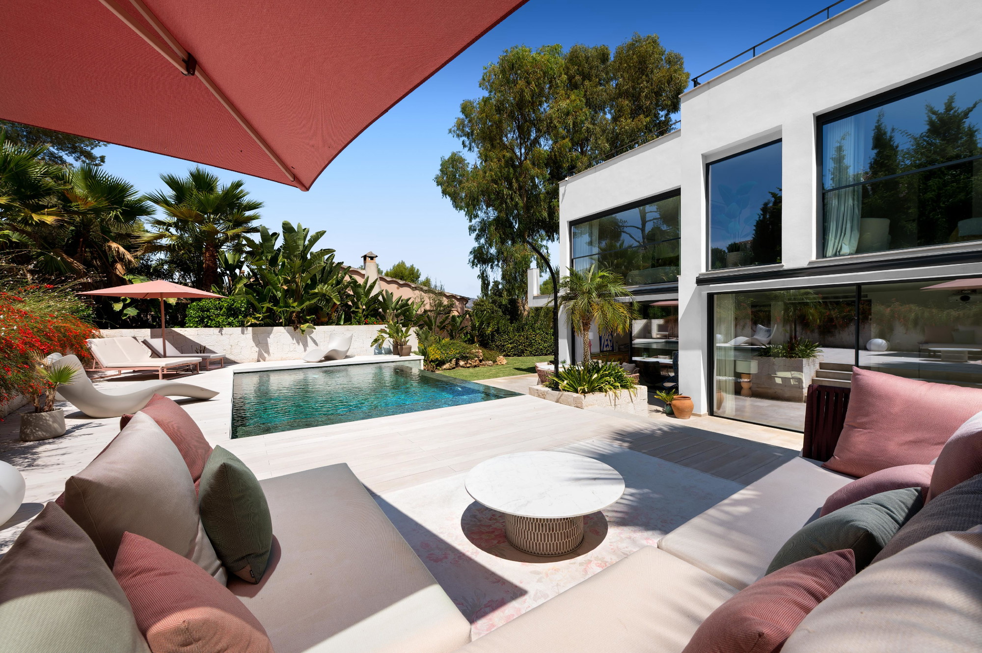Villa familiar completamente renovada, un oasis de bienestar para los más exigentes-2