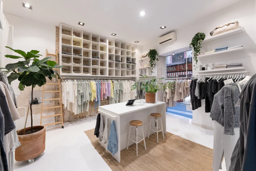 Førsteklasses hjørnebutik i Palmas historiske bymidte-2