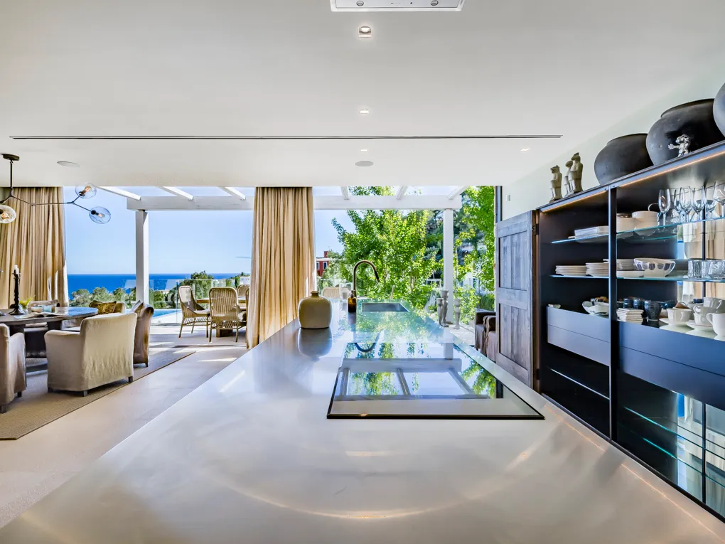 Enestående villa med betagende havudsigt-5