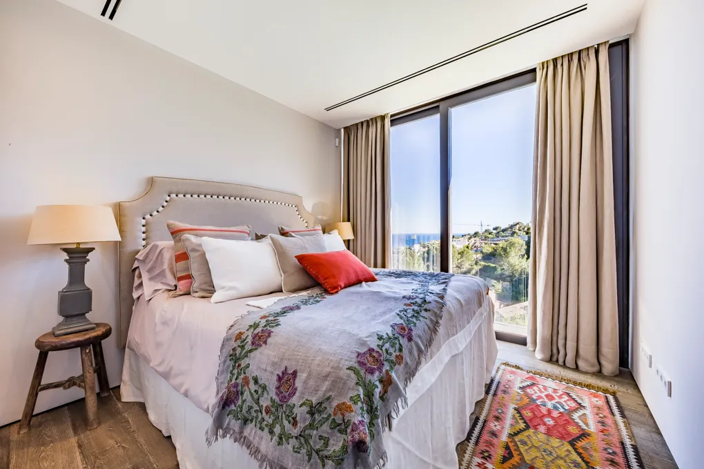 Enestående villa med betagende havudsigt-15