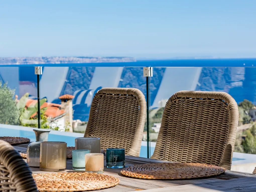 Enestående villa med betagende havudsigt-17