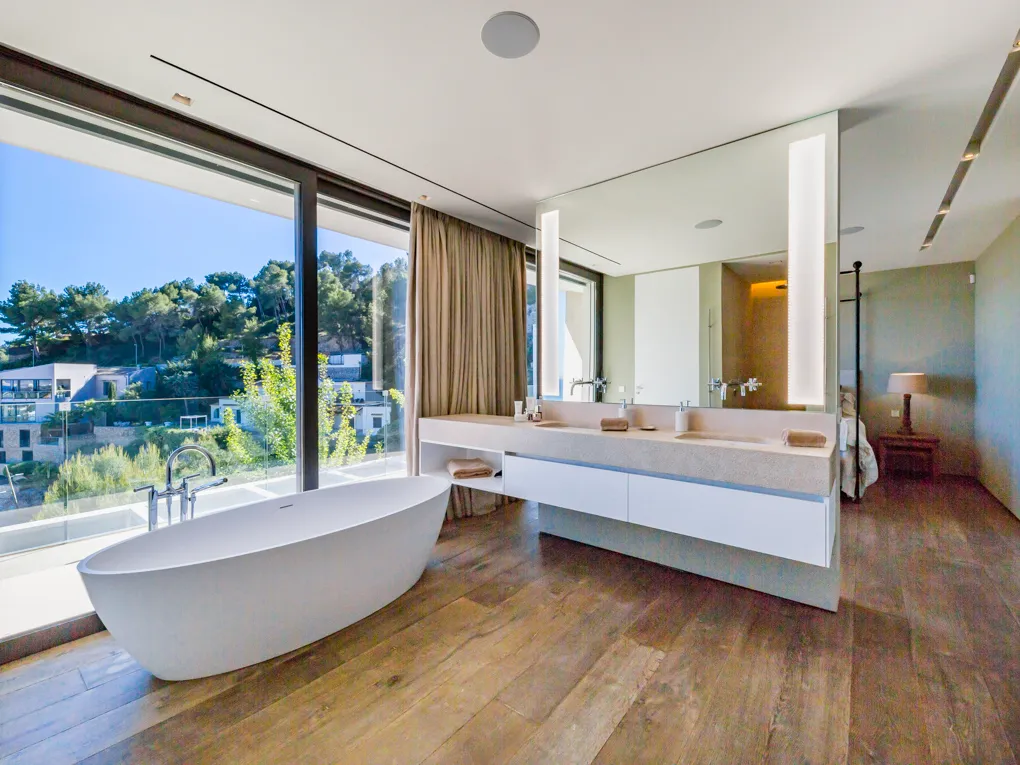 Enestående villa med betagende havudsigt-14