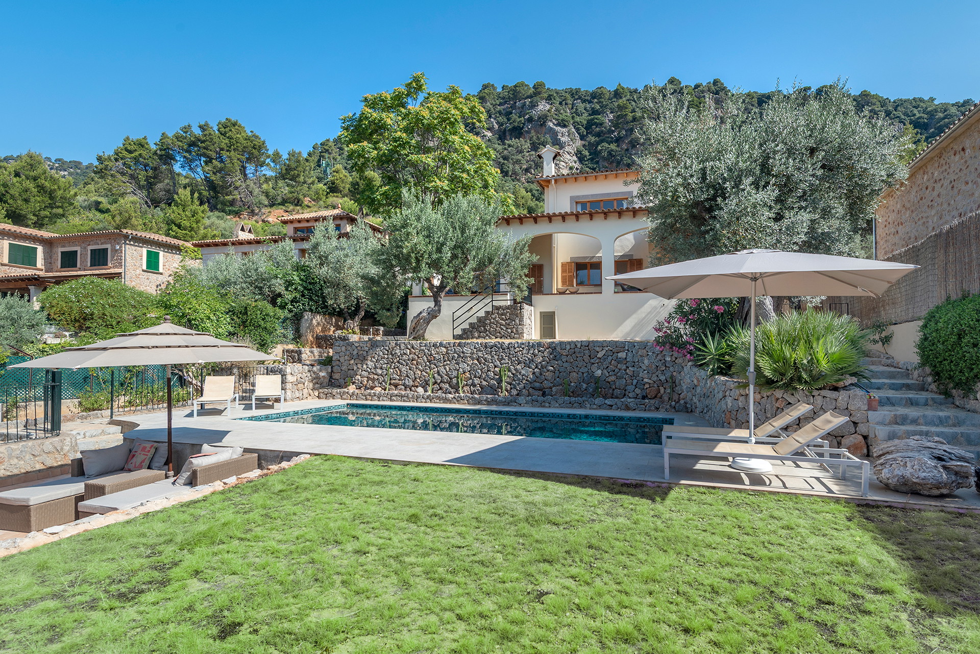 House with panoramic views in Valldemossa-2