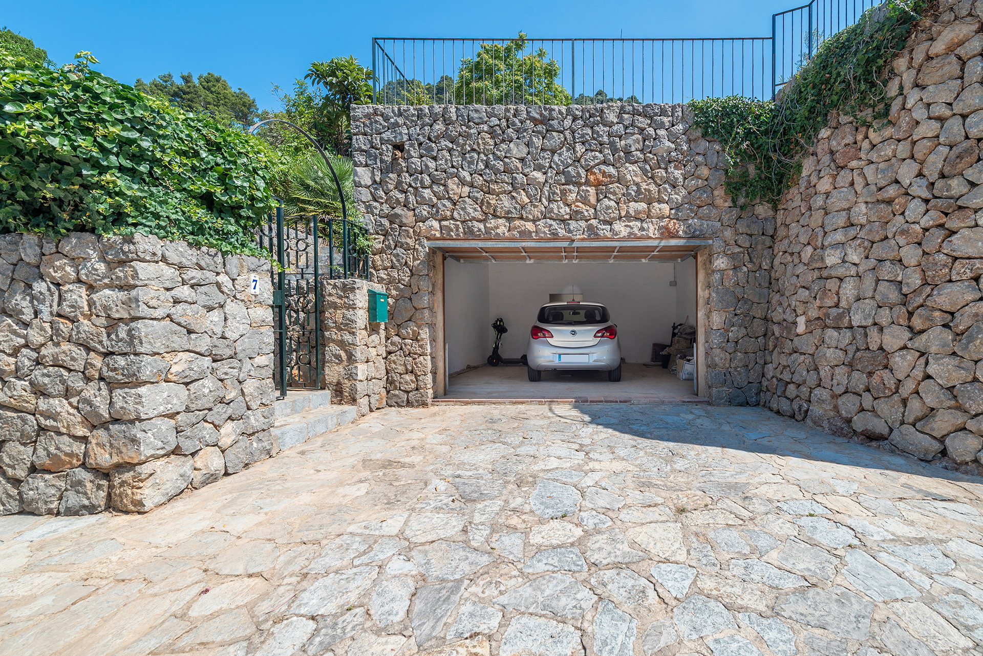 House with panoramic views in Valldemossa-35