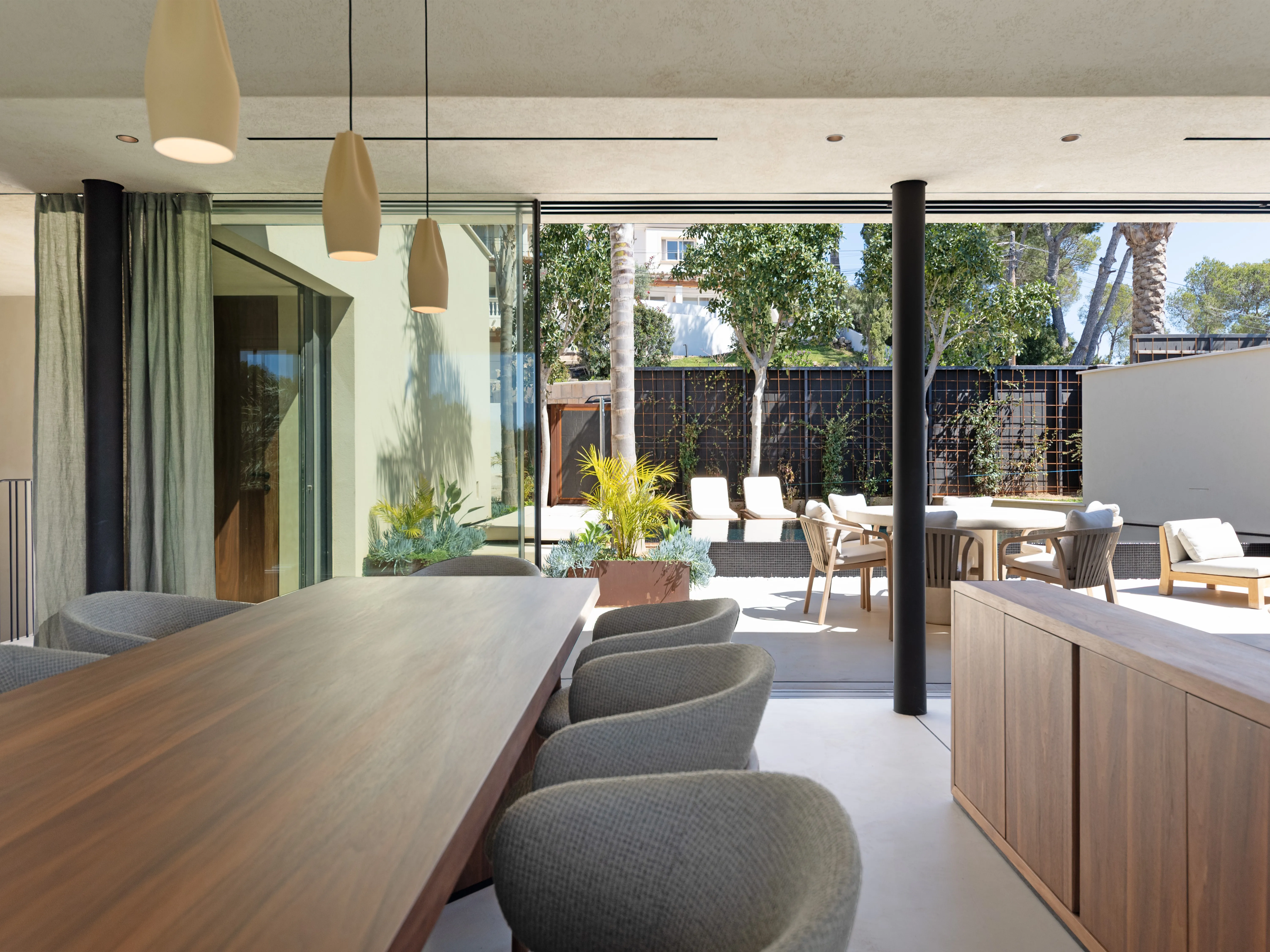 Wyrafinowana luksusowa willa ze spektakularnym widokiem na morze-4