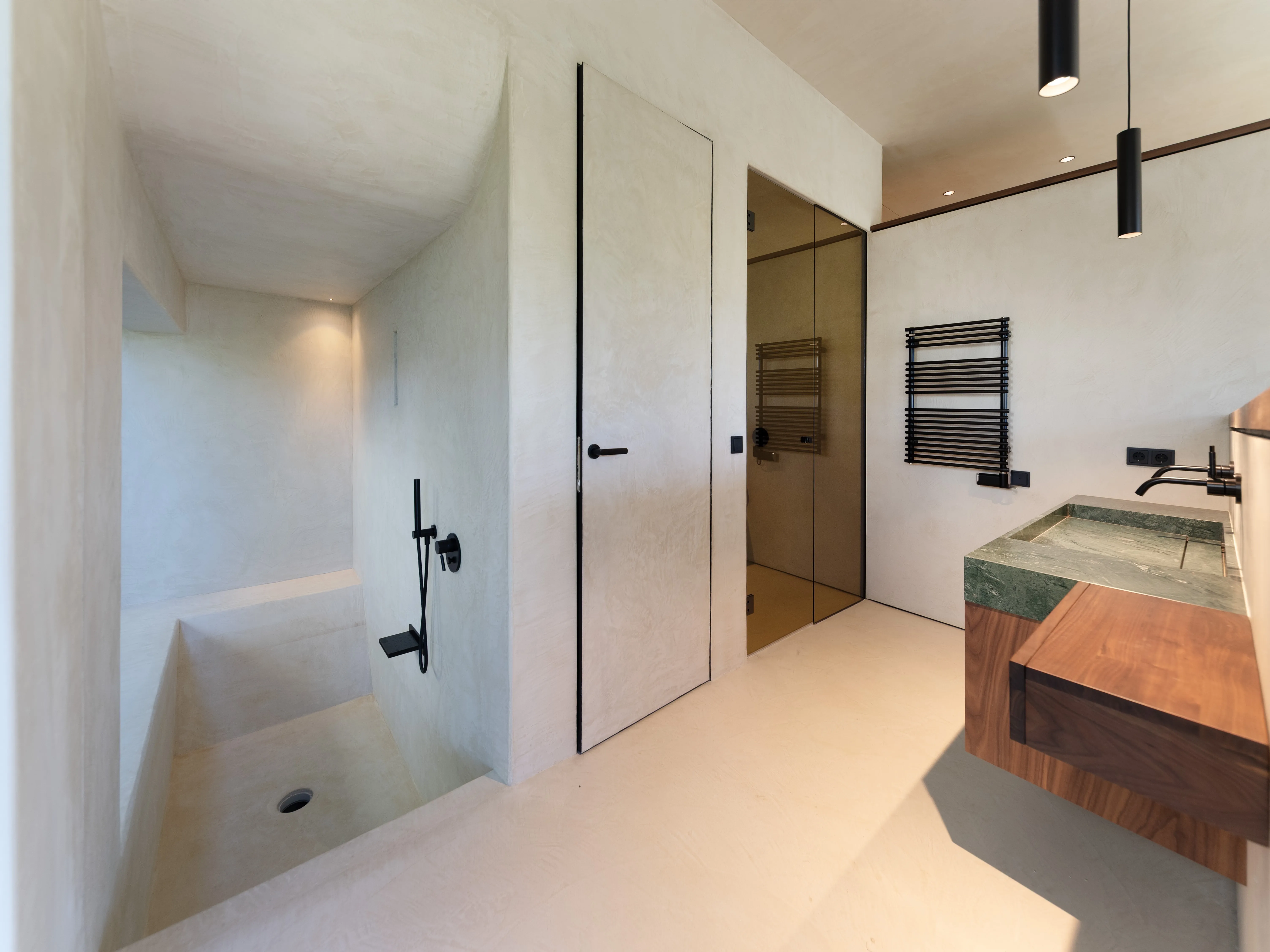 Wyrafinowana luksusowa willa ze spektakularnym widokiem na morze-10