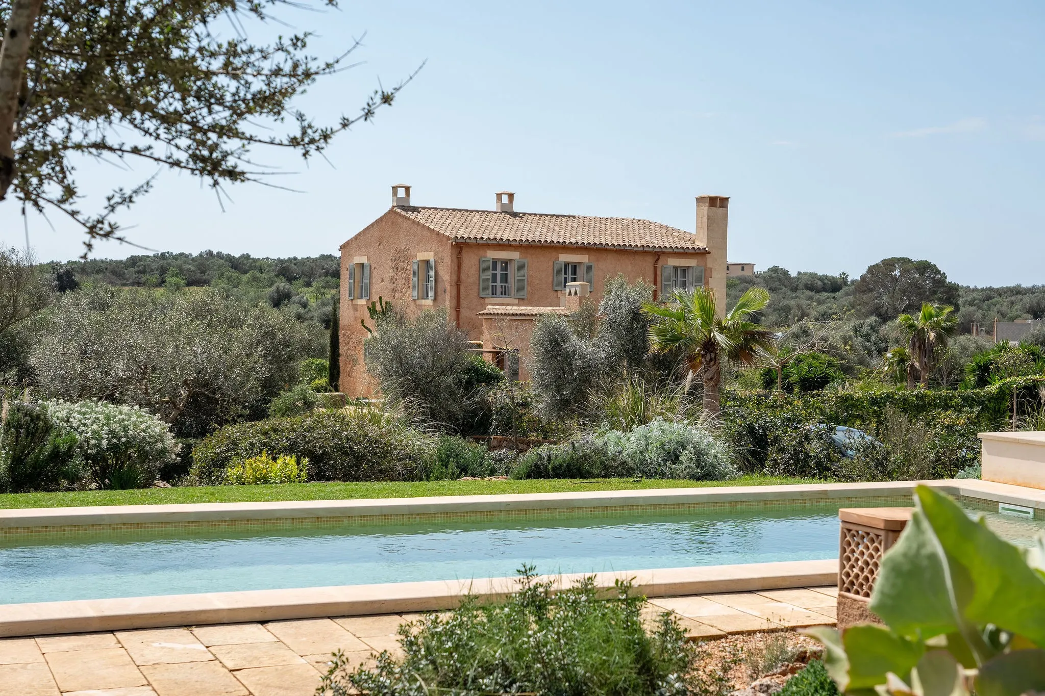 Modern finca i natursten inte långt från Ses Salines-1
