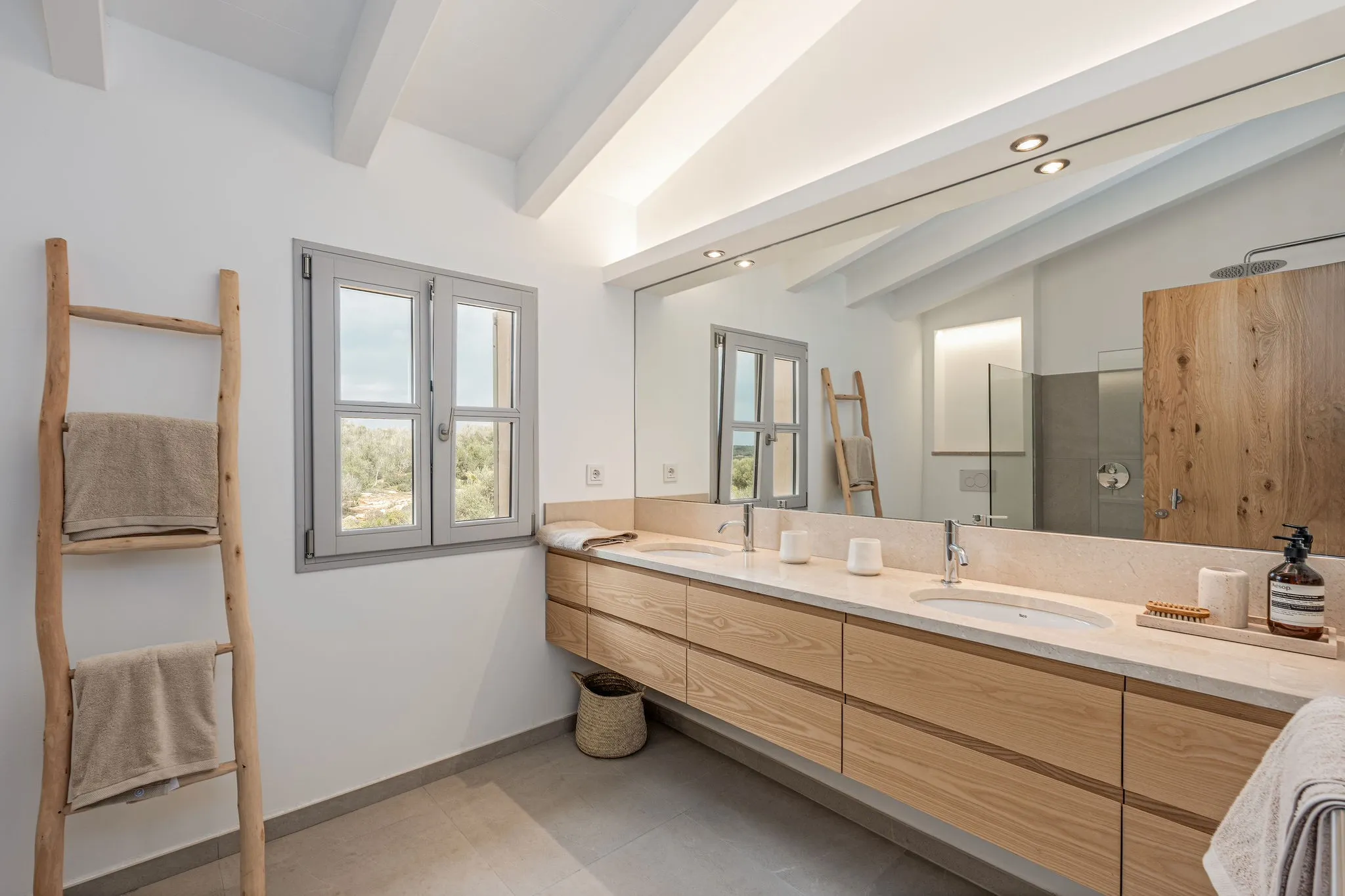 Moderne finca i natursten tæt på Ses Salines-8