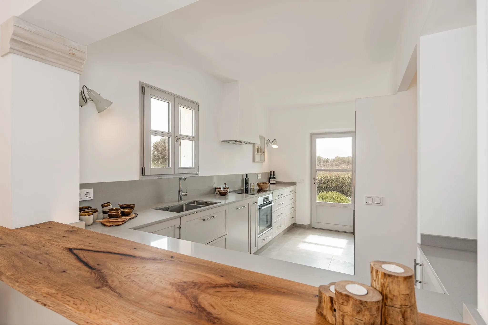 Modern finca i natursten inte långt från Ses Salines-4