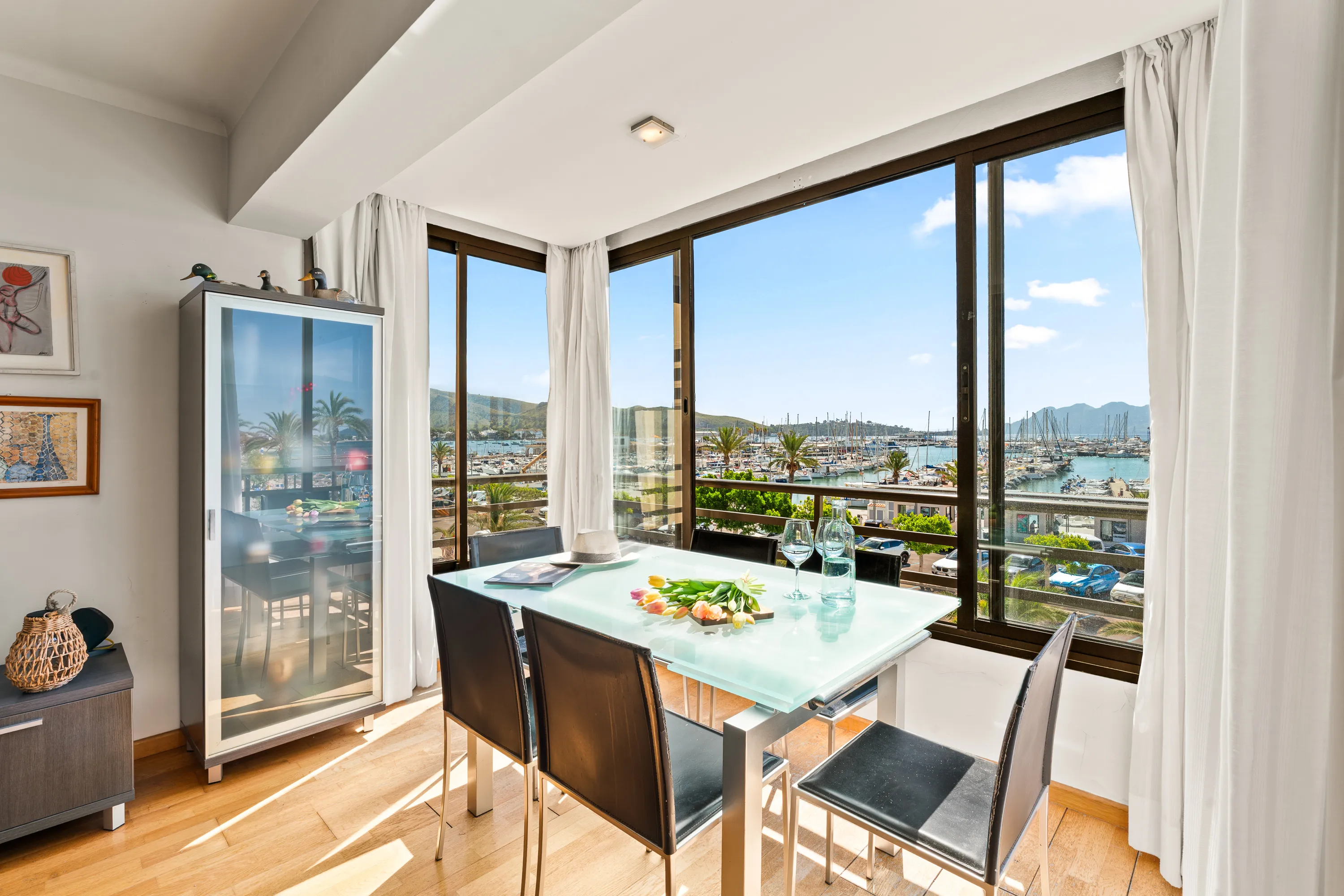 Helles Apartment direkt am Meer in Puerto Pollensa-2