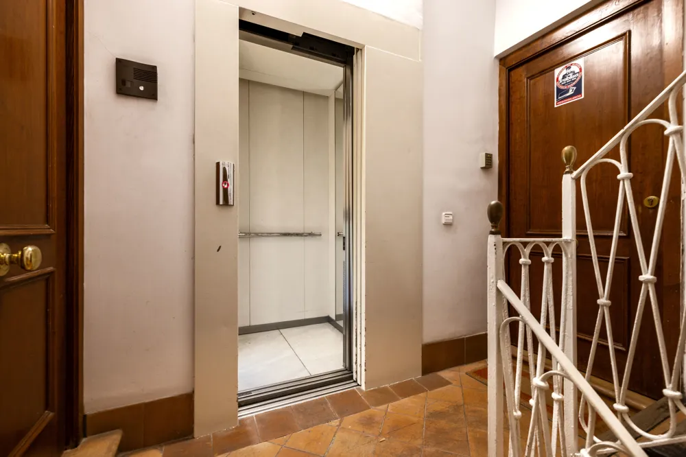 Encantadora oficina en el corazón de Palma – junto al Paseo del Borne-12