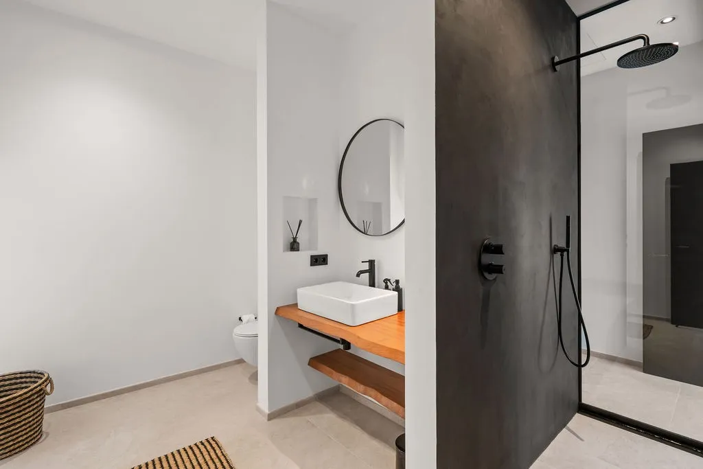 Unikt byhus i hjertet af Santanyi-7