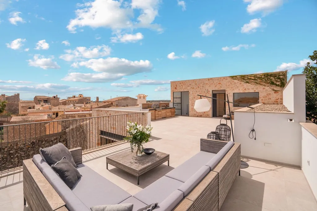 Uniek herenhuis in het hart van Santanyi-12