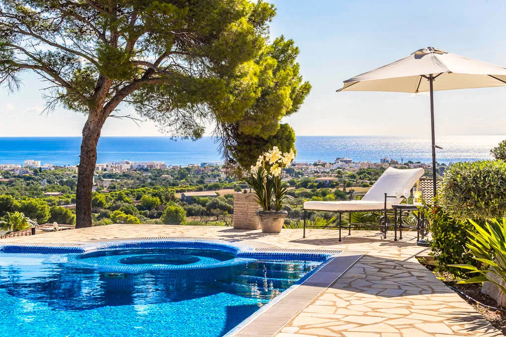 Elegante villa con magníficas vistas al mar-3