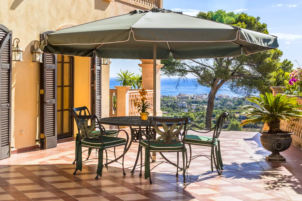 Elegante villa con magníficas vistas al mar-4