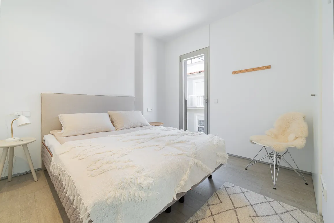 Beautifully designed townhouse with patio and pool-11