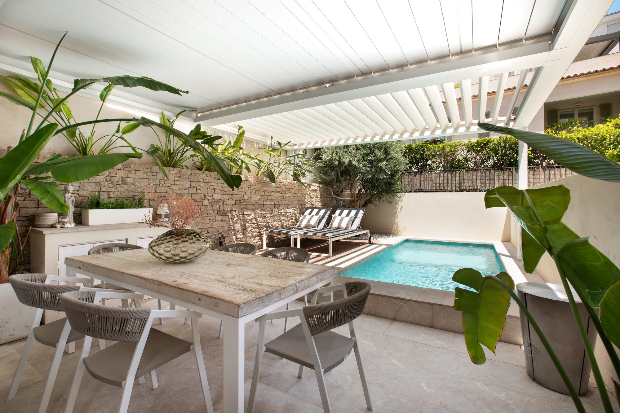 Jardín privado, piscina y terraza en la azotea en pleno centro de Santa Catalina