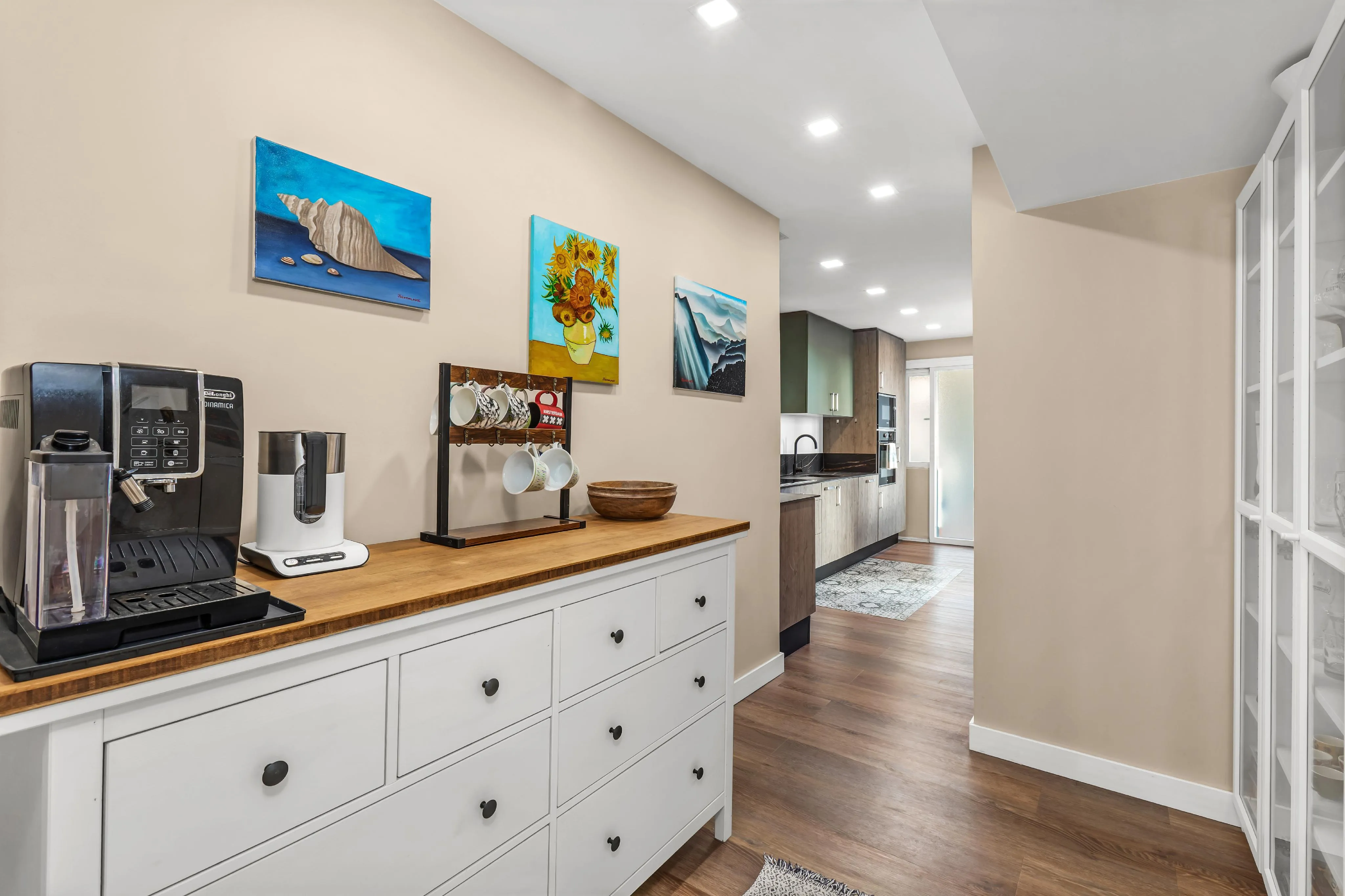 Renoverad och charmig lägenhet med unik planlösning-6